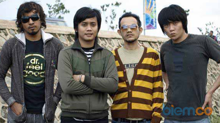 Terhempas Tsunami Banten, Pemain Bass Band Seventeen ...